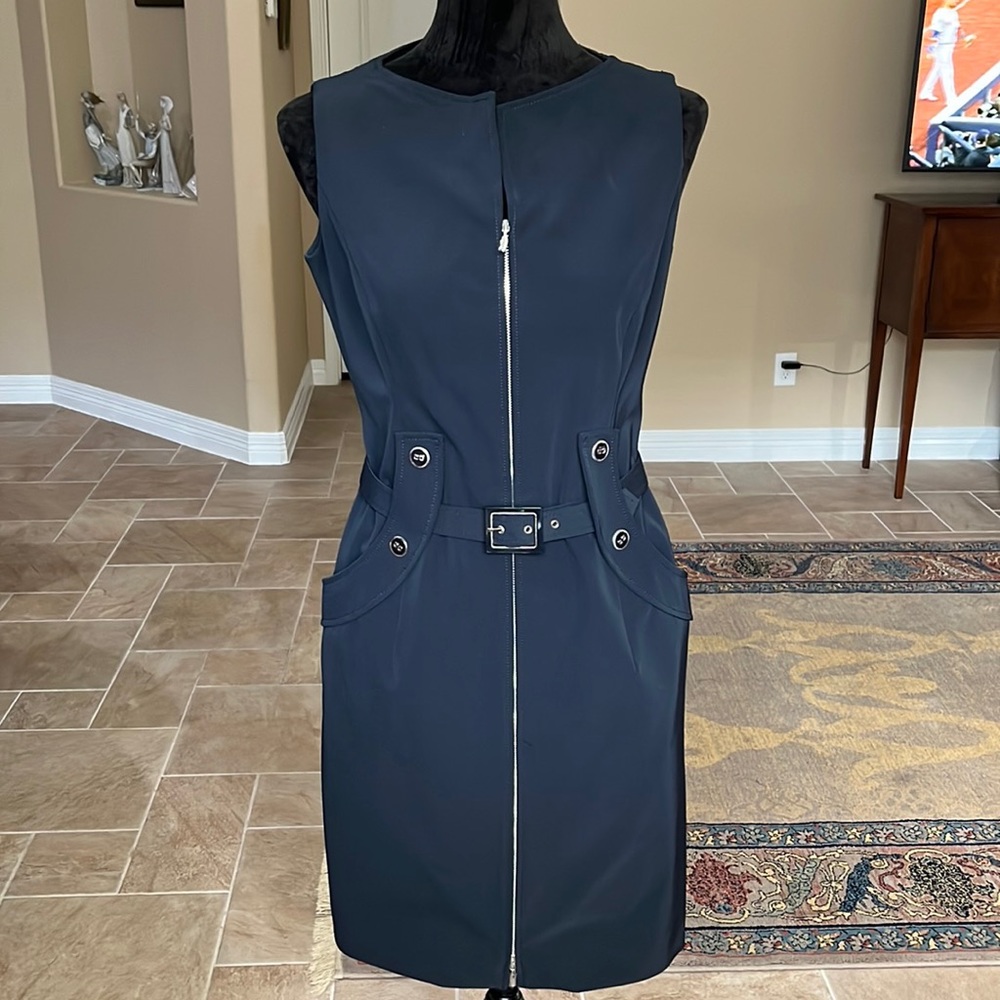 Carlisle Cocktail/ office little black Dress 6 Beautiful details. Fully lined.